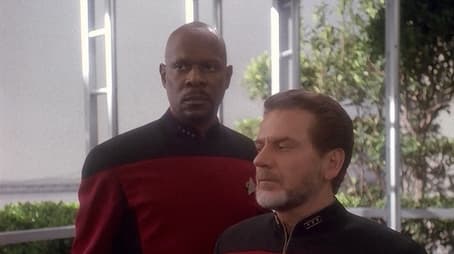 Star Trek: Deep Space Nine Paradise Lost (2)