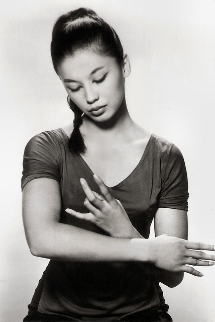 France Nuyen